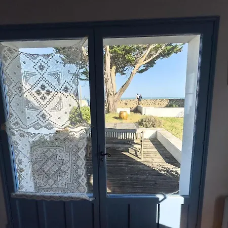 Charmante Maison Front De Avec Jardin La Gueriniere
