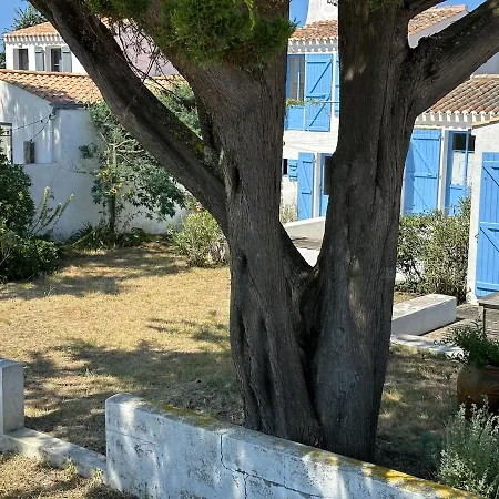 Holiday home Charmante Maison Front De Avec Jardin *